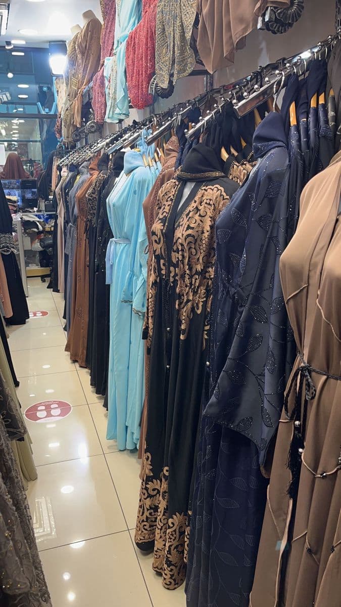 القفطان المغربي: رحلة عبر التاريخ والحضارة